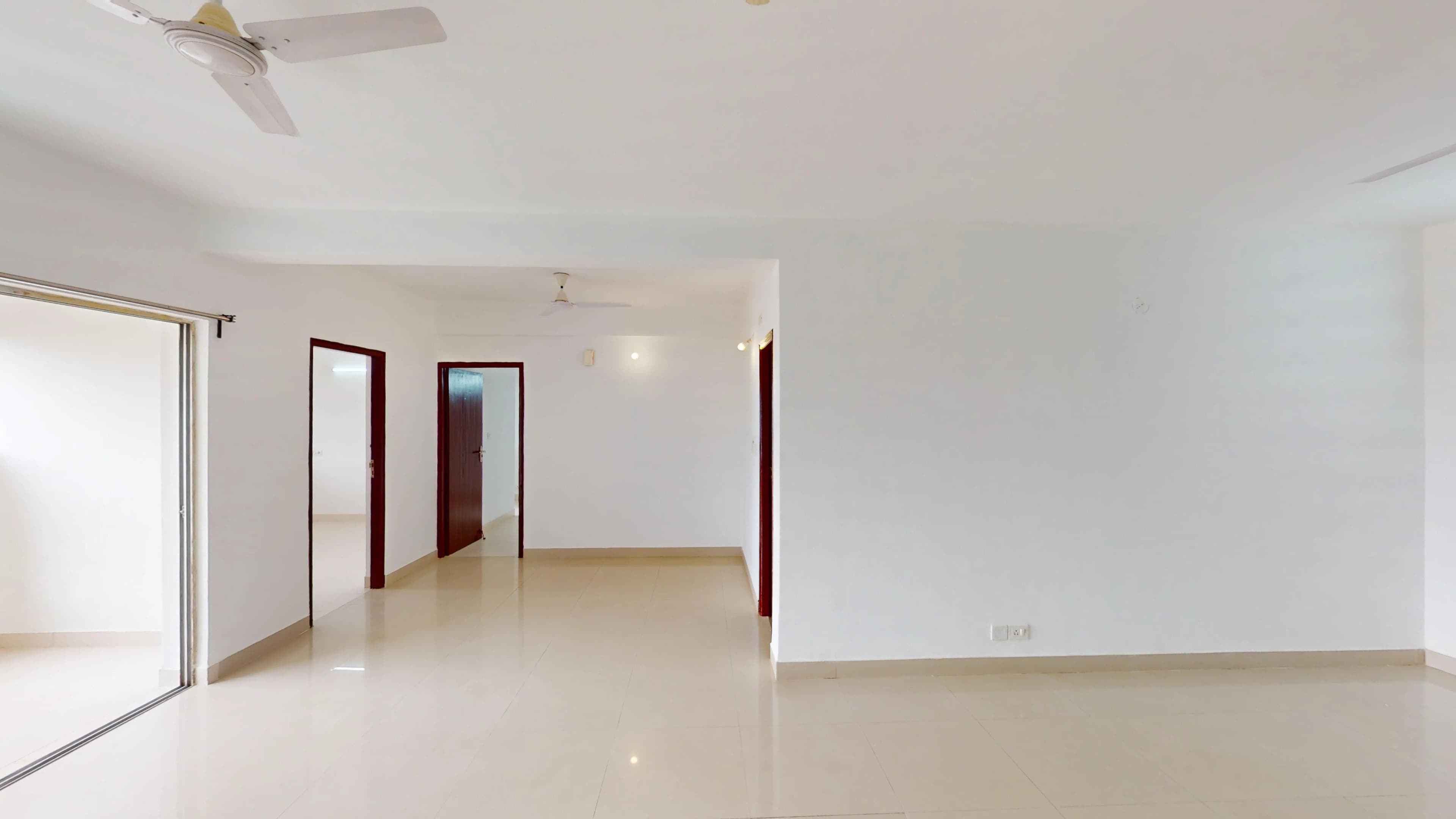 XV-Block-3BHK-Unitech-Heritage-Estate-08292024_203138.jpg