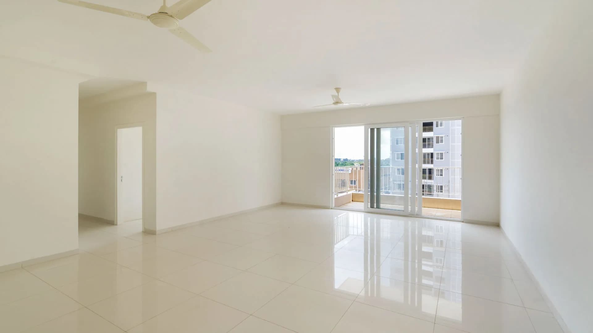LIVING ROOM 01.jpg
